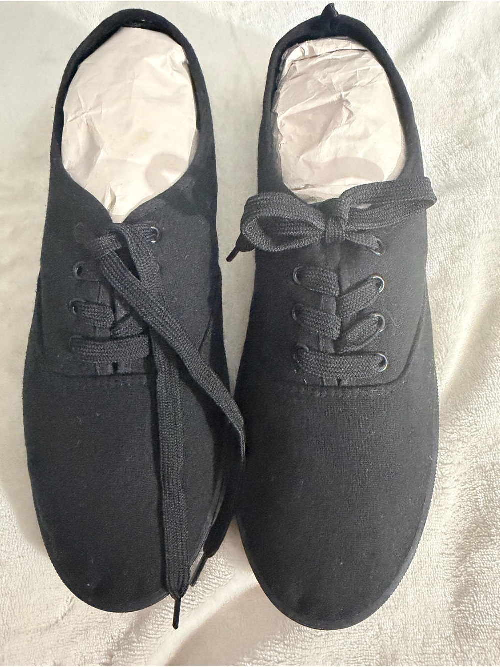 just be Black Canvas Lace-Up Athletic Shoes